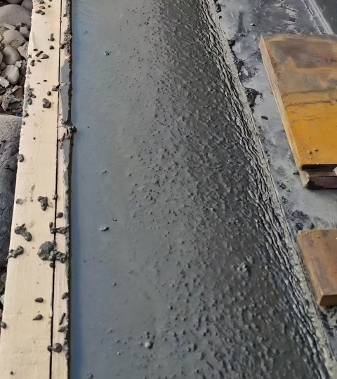 新市民房加固 危房改造 加固砖混加固材料 高延性混凝土施工说明